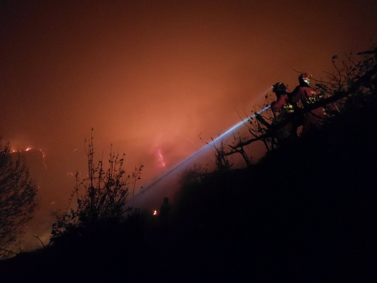 Fotos y vídeos de los incendios en Galicia y Asturias