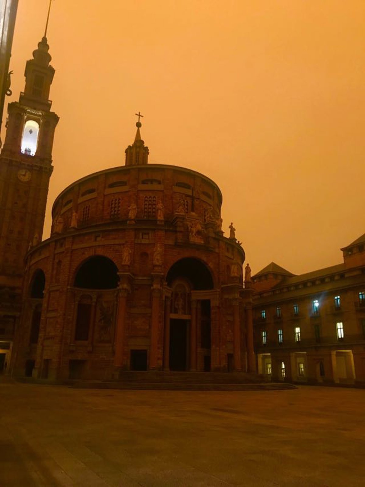 Fotos y vídeos de los incendios en Galicia y Asturias