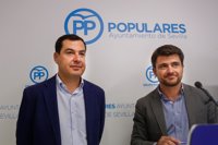 Moreno critica que la "enorme irresponsabilidad" de Puigdemont lleva a que Cataluña sea "arrasada" económicamente