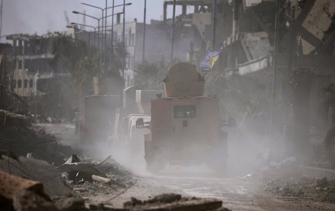 Vehículo militar en Raqqa