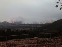 La lluvia y el descenso de temperaturas reducen hoy el riesgo de fuegos, que se concentra al este del país