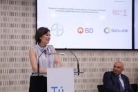 Montón (PSOE) pide aprovechar la reforma constitucional para universalizar la sanidad