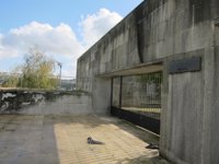 Lanzan un artefacto incendiario contra la residencia oficial de Feijóo en Santiago