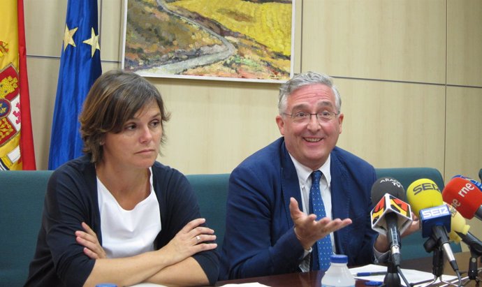 Olona y Torralba han comparecido hoy en rueda de prensa para hablar del ICA