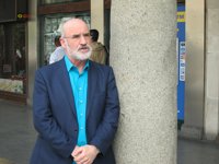 Fernando Aramburu: "Están ocurriendo novelas en todas las casas y en todas calles de Cataluña"