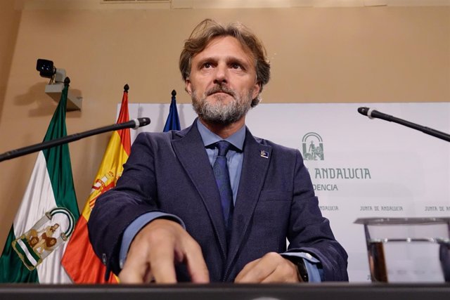El consejero andaluz de Medio Ambiente y Ordenación del Territorio, José Fiscal