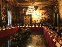 Colau pide combatir el "alarmismo" a los agentes económicos de Barcelona