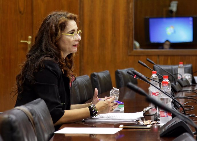 María Jesús Montero, en el Parlamento andaluz.