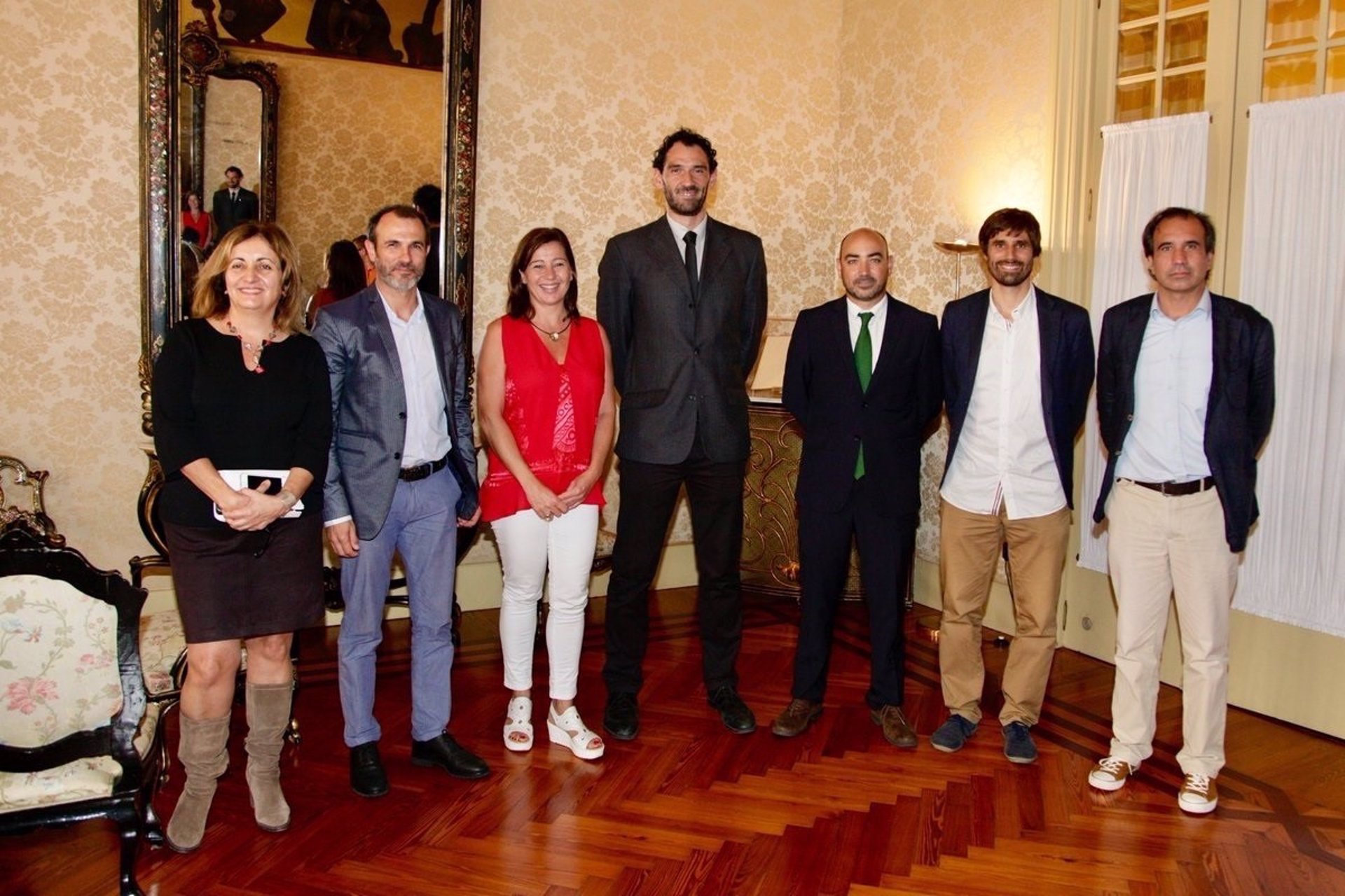 El Govern se reúne con la Federación Española de Baloncesto para preparar próximos eventos deportivos