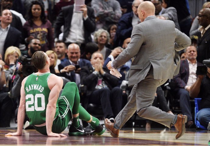 Gordon Hayward se lesiona con Boston Celtics