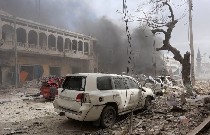 Imagen de archivo del ataque que dejó 300 muertos en Mogadiscio el 14 de octubre