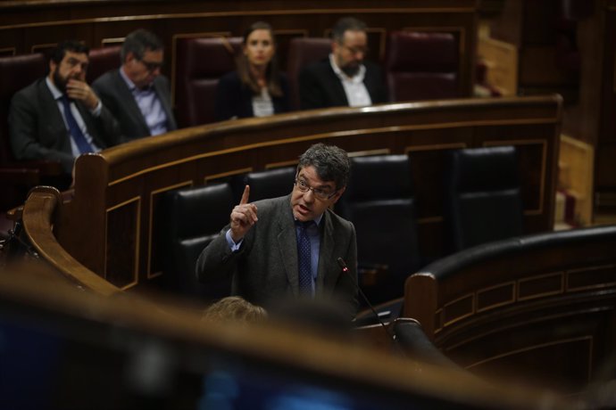 El ministro de Energía, Turismo y Agenda Digital, Álvaro Nadal, en el Congreso