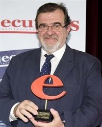 De la Borbolla, "reconfortado" con la reacción de Sánchez y la "sintonía constitucionalista" entre PP, PSOE y Cs