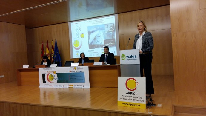 Gastón inaugura el Congreso Iberoamericano de Hidrógeno y Pilas de Combustible