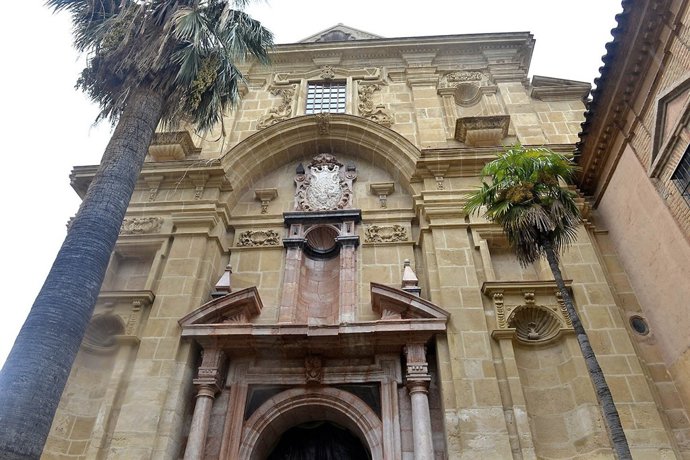 Fachada iglesia Loreto Antequera restaurada barón filipenses barroco 