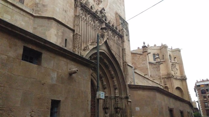 Fotos cables fachada catedral Murcia 