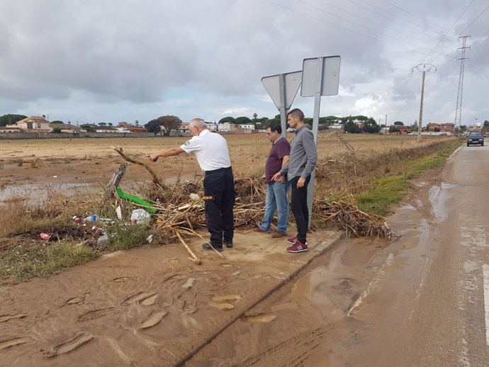 El concejal de Seguridad visita los lugares afectados por la lluvia