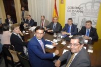 Fomento mantiene su "compromiso para cumplir los plazos" de finalización del AVE a Granada en noviembre
