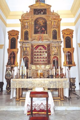 Altar mayor de la iglesia.