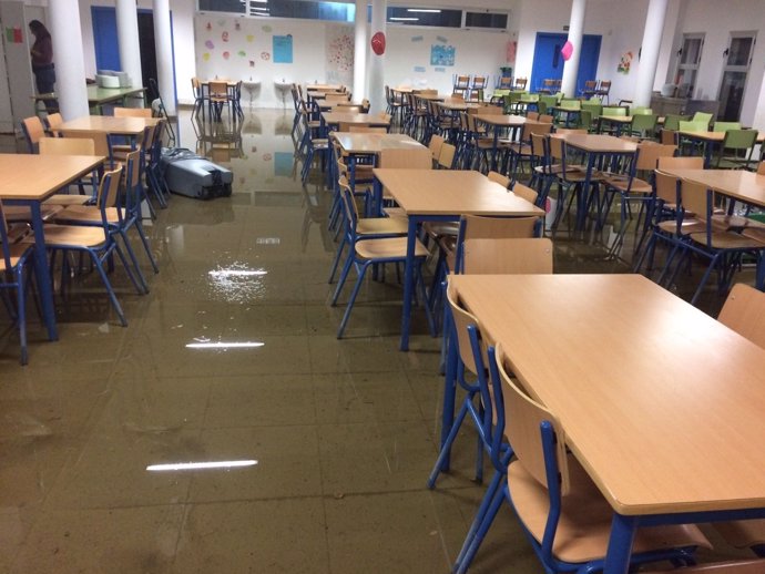 Las lluvias afectan a cuatro centros educativos de Jerez