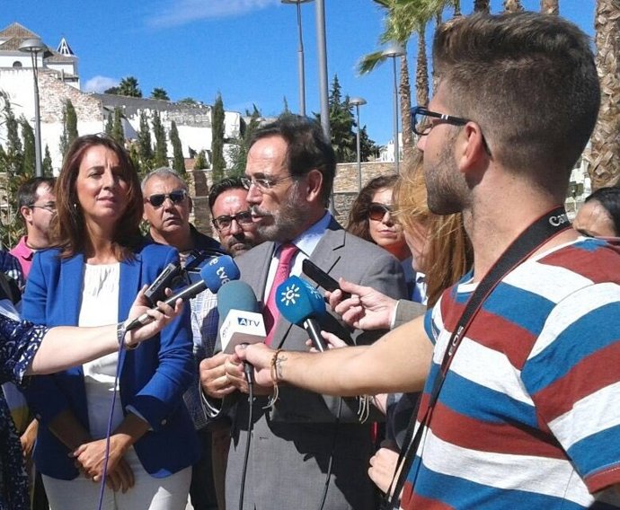 Felipe López consejero fomento vivienda junta andalucia 