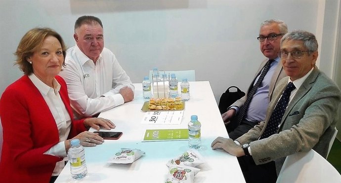 La presidenta de la APA se reúne para abordar la exportación de hortalizas