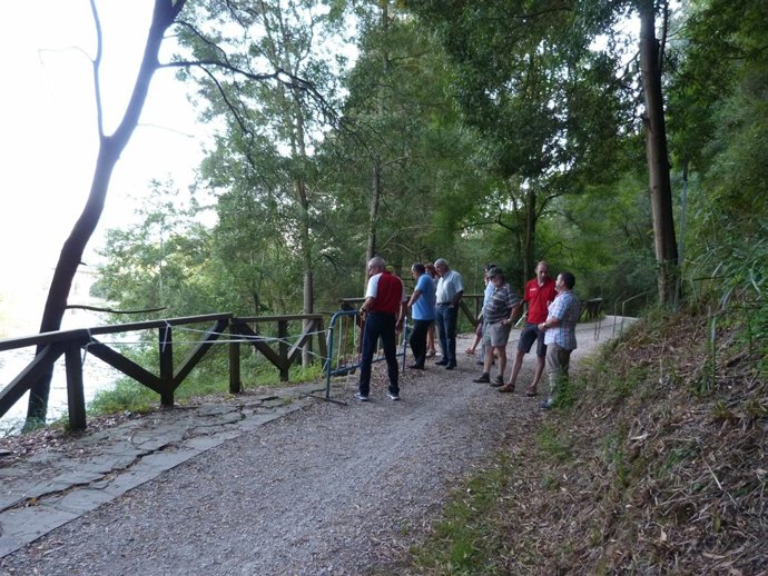 Carril bici y senda peatonal en cuenca del Besaya