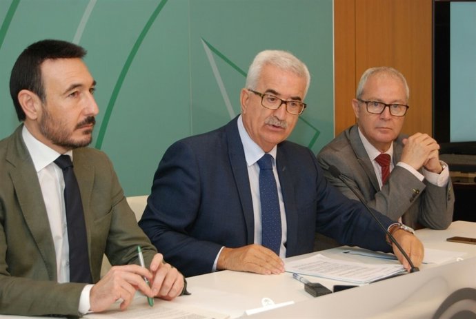 JIménez Barrios en rueda de prensa en Cádiz