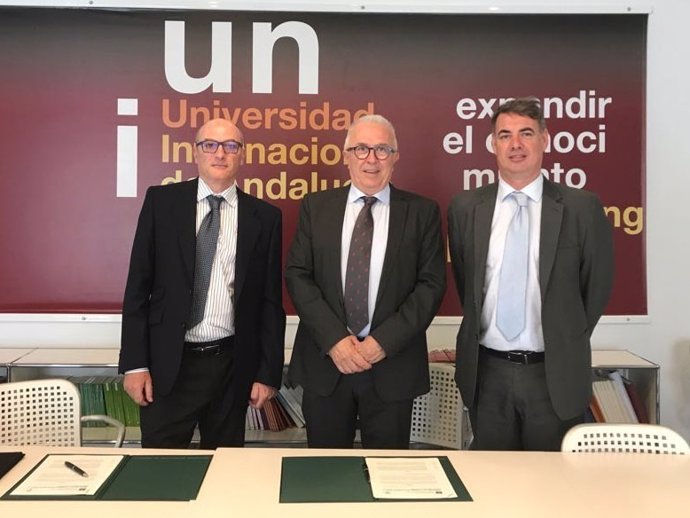 La UNIA y la IAAP firman un convenio de colaboración