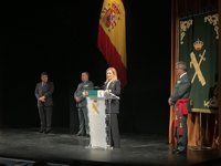 Cifuentes cree que el artículo 155 debe aplicarse con "prudencia" y ve necesario hacerlo con el apoyo del PSOE