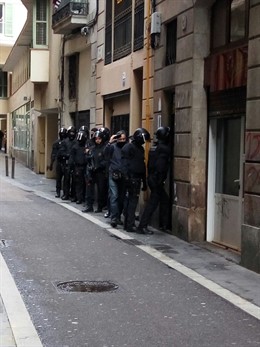 Operació de Mossos i Guàrdia Urbana en el Raval
