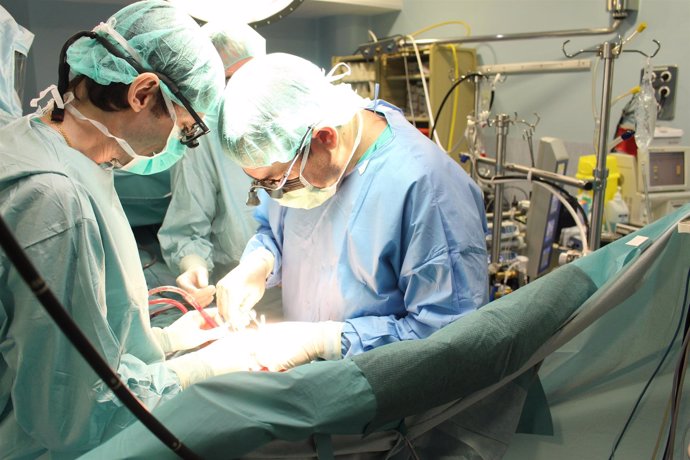 El Hospital Josep Trueta implanta una vàlvula cardíaca biológica innovadora