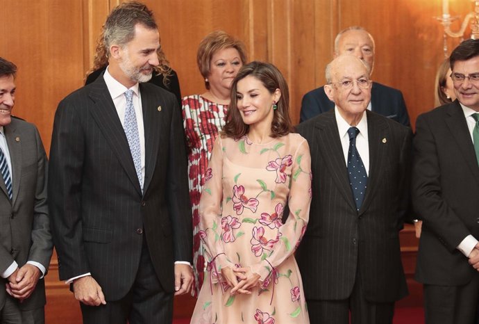 LOS REYES DON FELIPE Y DOÑA LETIZIA