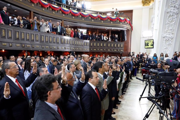 Toma de posesión de gobernadores en Venezuela