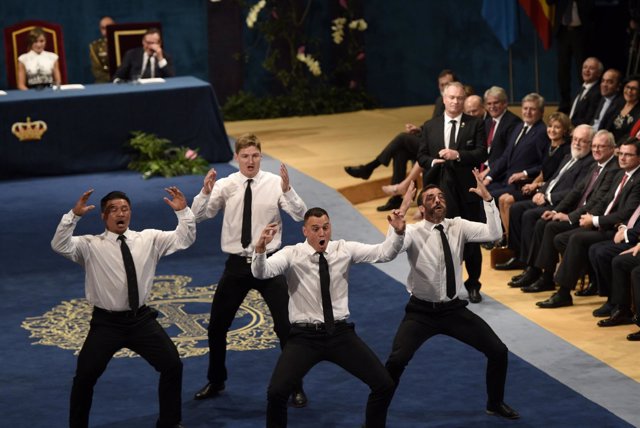 Los All Blacks tras recibir el Premio Princesa de Asturias de los deportes