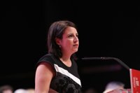 Lastra dice que el PSOE-M, tras pasar una "noche tempestuosa", tiene "hambre de ganar" para tener una Comunidad "limpia"