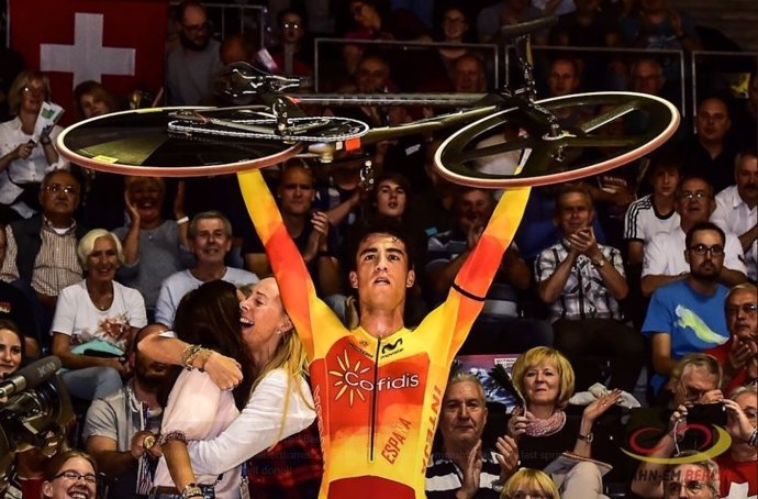 Albert Torres, campeón de Europa de omnium en ciclismo en pista