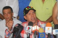 Un exgobernador opositor venezolano anuncia que podría presentarse a las elecciones presidenciales de 2018