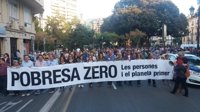 Una marcha recorre València para exigir políticas contra la "desigualdad obscena"