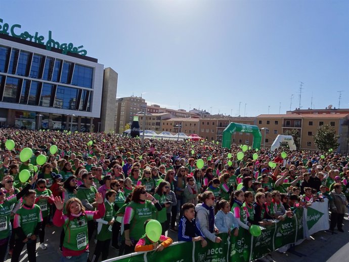 Salamanca.- Miles de personas participan en la marcha contra el cáncer      