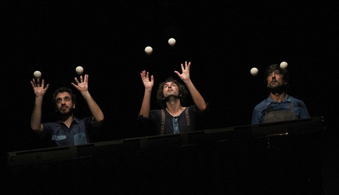 Obra en el Festival de Teatro del Humor de Santa Fe (Granada)