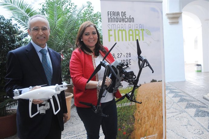 Carrillo y Molinero presentan la IV edición de Fimart