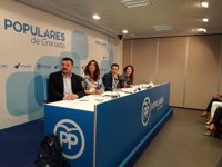 Moreno (PP-A) afirma que Cs se ha "quitado el disfraz" al mantener su apoyo "al alcalde socialista imputado de Granada"