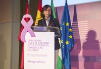 Rosa Aguilar espera que el detenido por la supuesta violación de su hija "lo pague con contundencia y rotundidad"