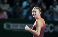 Halep se toma la revancha ante Garcia y Wozniacki arrolla a Svitolina