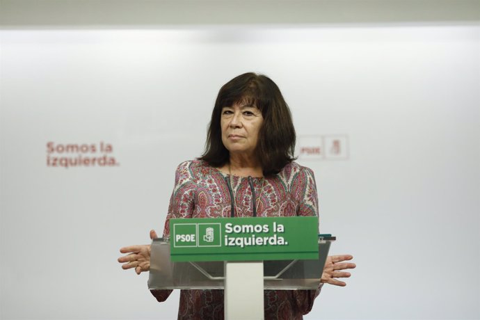 Rueda de prensa de Cristina Narbona tras un encuentro sobre cambio climático