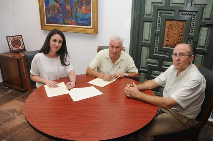 Firma de convenio entre Patronato de Turismo y Asociación de Artistas Flamencos