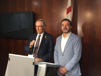 Trias (Demòcrata) y Bosch (ERC) prometen "no hacer caer a Colau" si rompe con el PSC