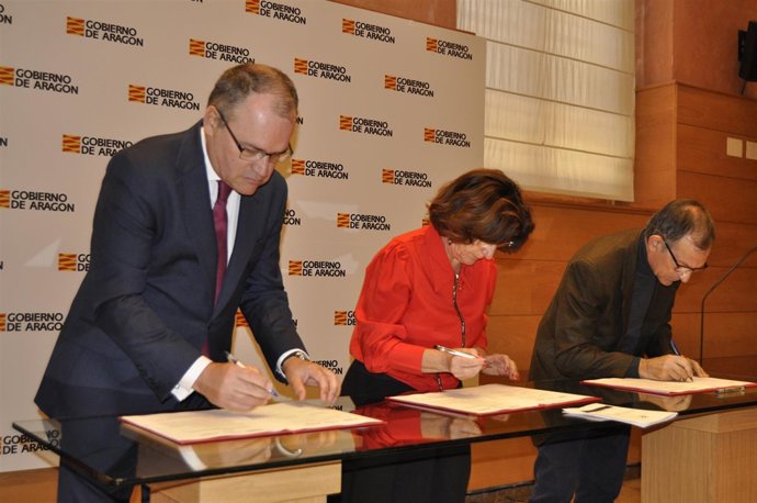 La consejera de Ciudadanía ha firmado el convenio con Endesa y Ecodes.