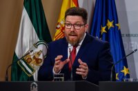 Andalucía lanza un "mensaje de tranquilidad" por el aforo de aceite y llama a analizar su evolución